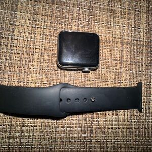 Apple Watch Series 3 38mm GPS – Black Band Included